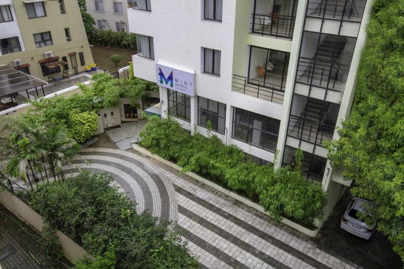 Hotel Mint Montvert Baner Pune Bagian luar foto