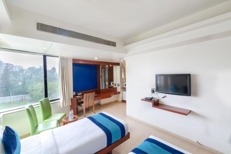 Hotel Mint Montvert Baner Pune Bagian luar foto